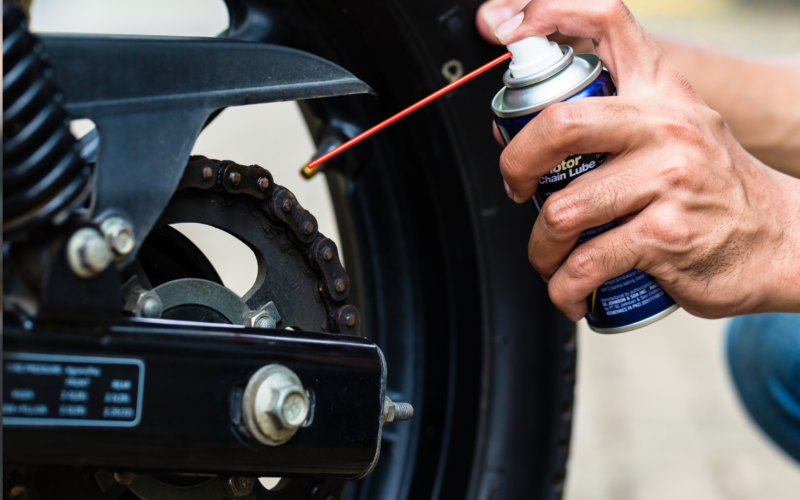 How to Clean your Motorcycle Chain with MotoJitsu