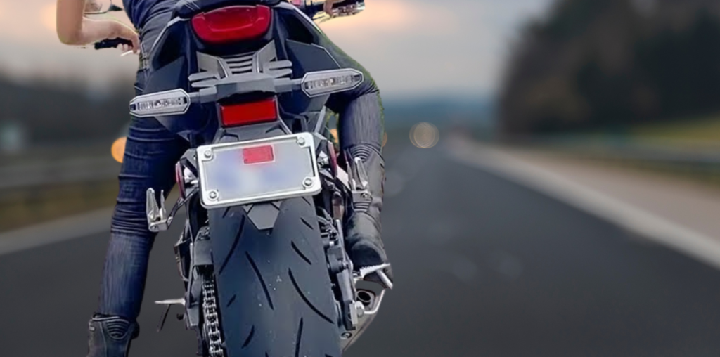 Short Lady Biker Sports Bike Your 2 Wheels